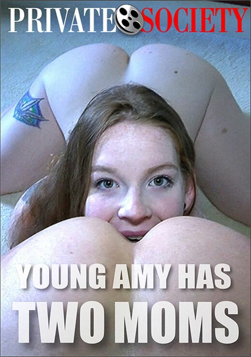 Young Amy tiene dos mamás